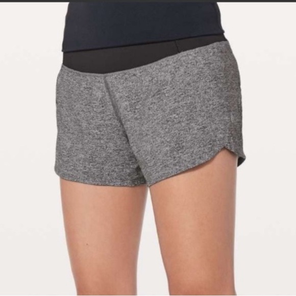 Lululemon 🔥 Run Times Short II
Heather Lux Multi Black / Black size 2 - Picture 3 of 14